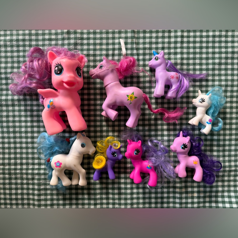 My little pony set of 8 dolls
